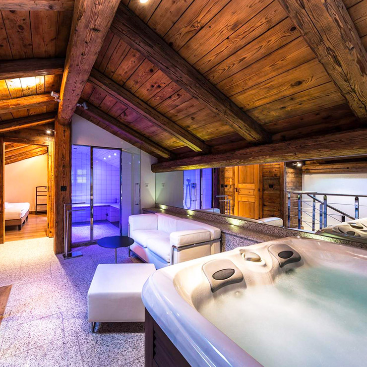 Image d'illustration de l'offre "Suites with private jacuzzi in the Northern Alps"